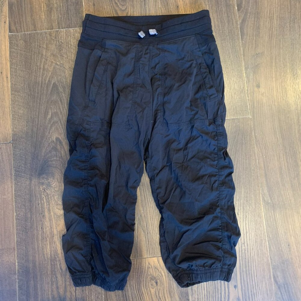 Ivivva by Lululemon Dance Studio Crops Youth Size 12